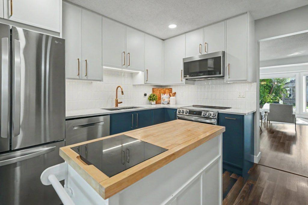 2432 Riverstone Road Se, Calgary, AB