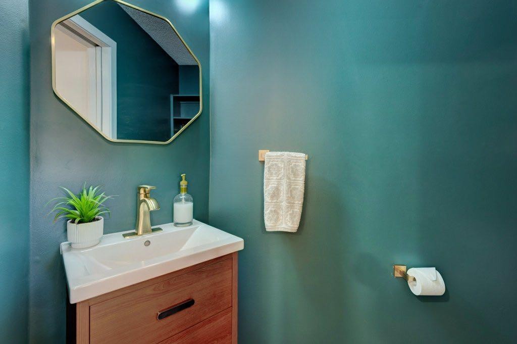 2432 Riverstone Road Se, Calgary, AB