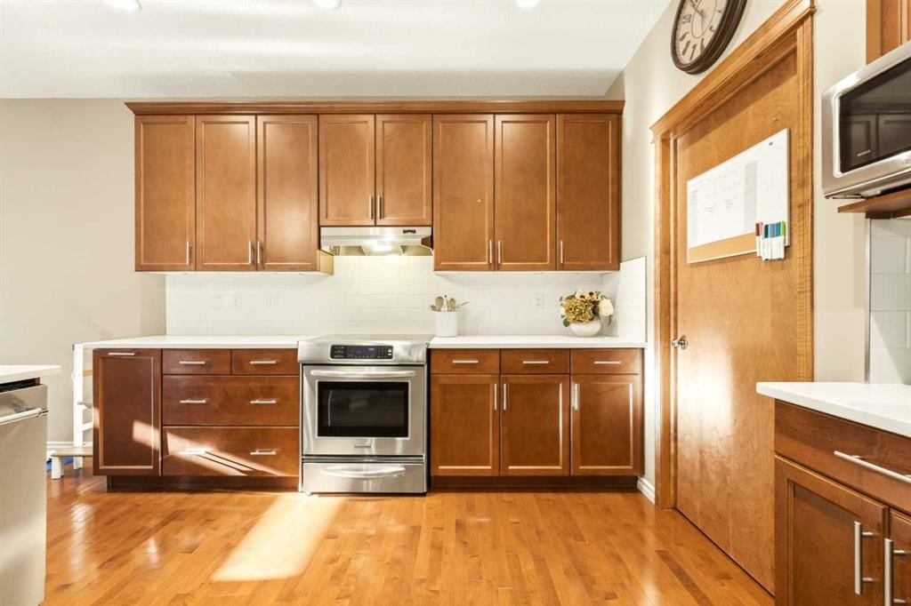 142 Auburn Glen Manor Se, Calgary, AB