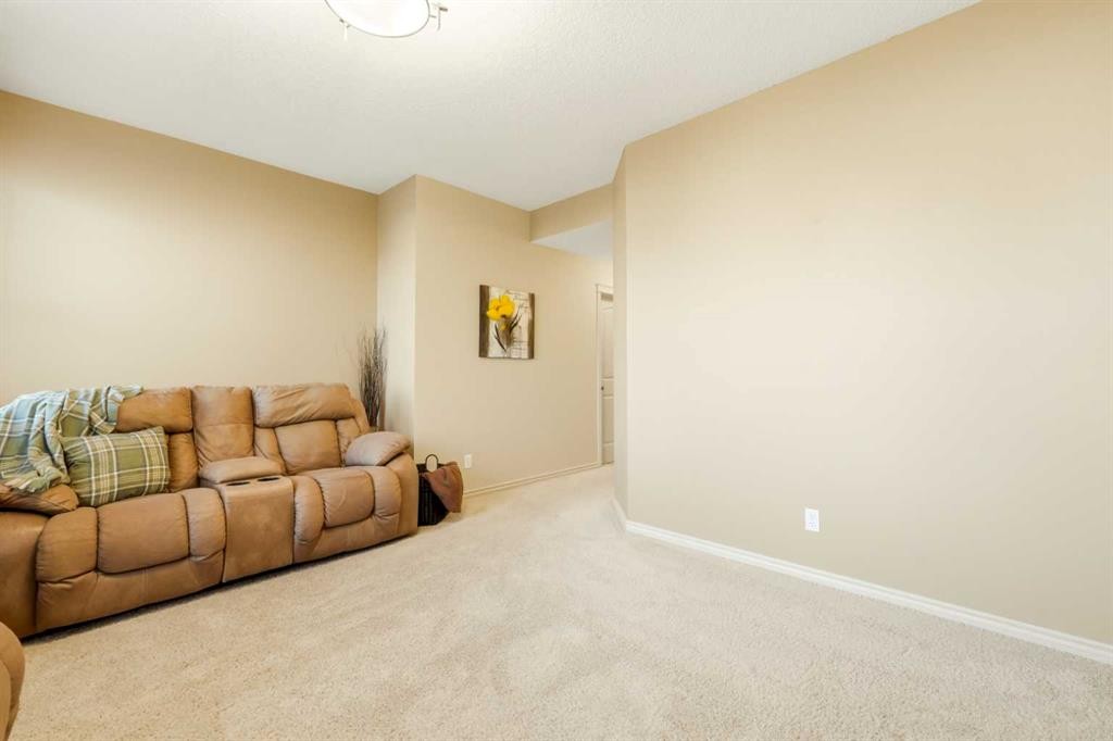 142 Auburn Glen Manor Se, Calgary, AB
