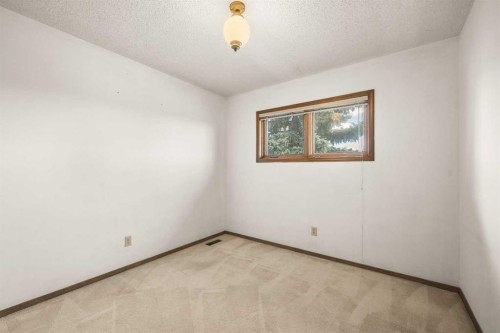 195 Edgepark Boulevard Nw, Calgary, AB 