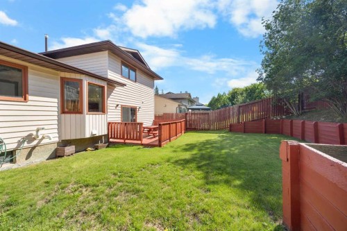 195 Edgepark Boulevard Nw, Calgary, AB 