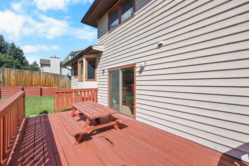 195 Edgepark Boulevard Nw, Calgary, AB 