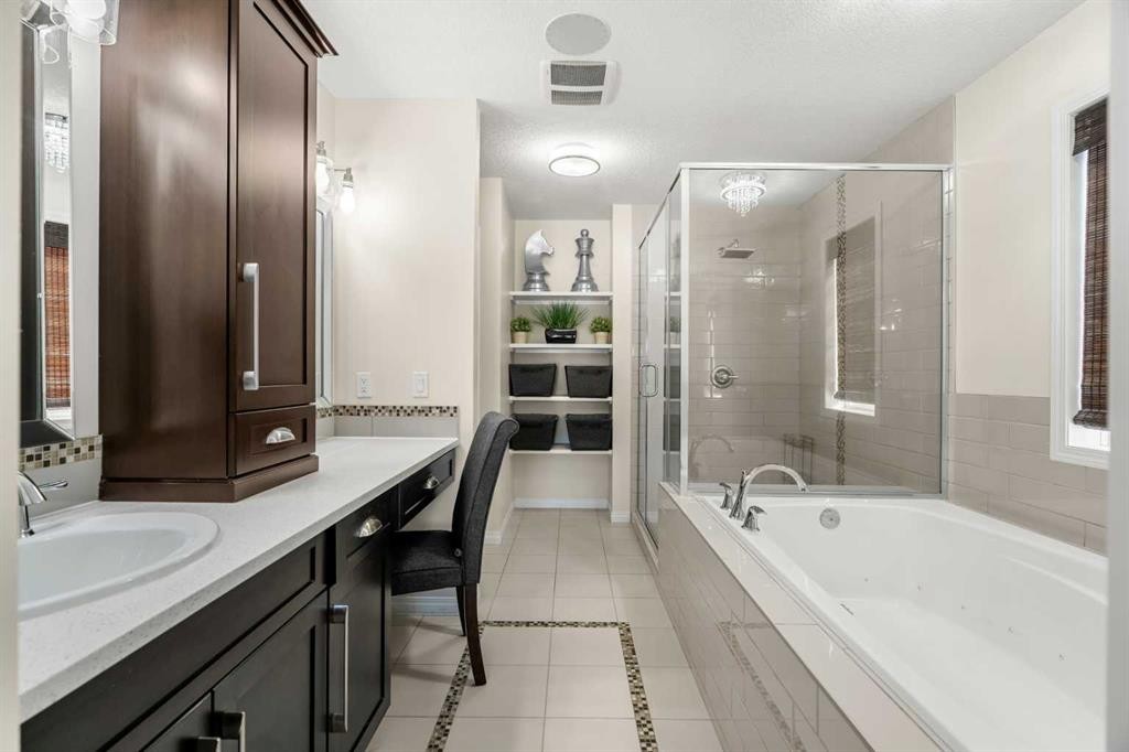 117 Mahogany Place Se, Calgary, AB