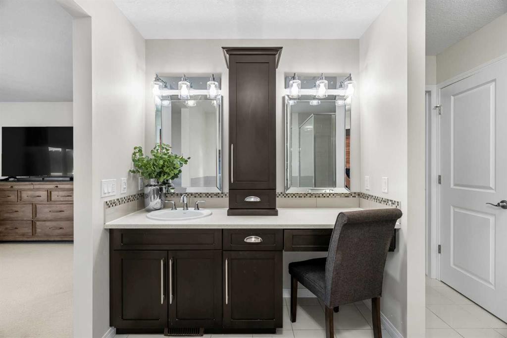 117 Mahogany Place Se, Calgary, AB