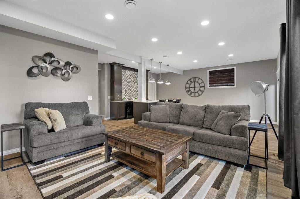 117 Mahogany Place Se, Calgary, AB