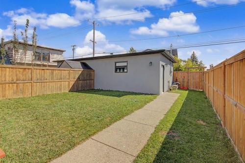 4640 15 Avenue Nw, Calgary, AB 