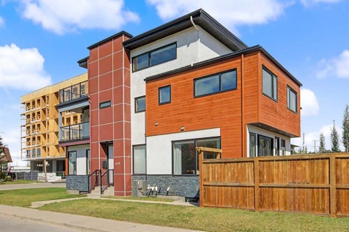 4640 15 Avenue Nw, Calgary, AB 