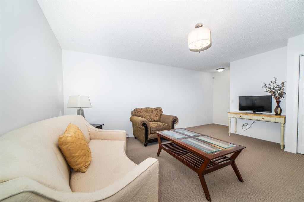 2376 Eversyde Avenue Sw, Calgary, AB