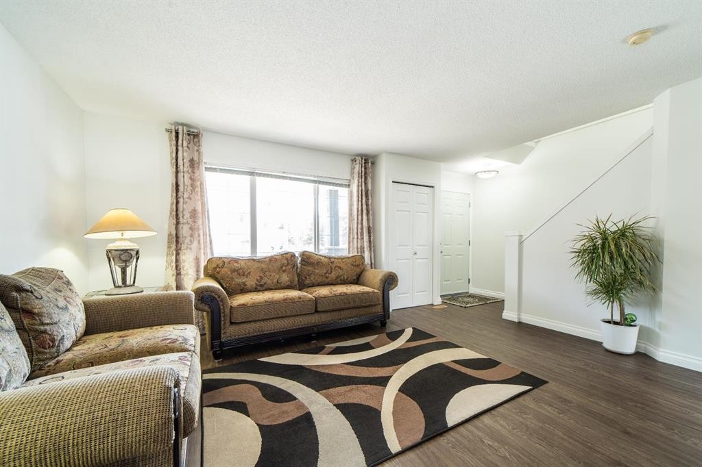 2376 Eversyde Avenue Sw, Calgary, AB