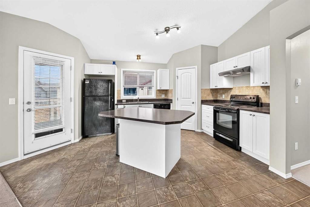 205-20 Panatella Landing Nw, Calgary, AB