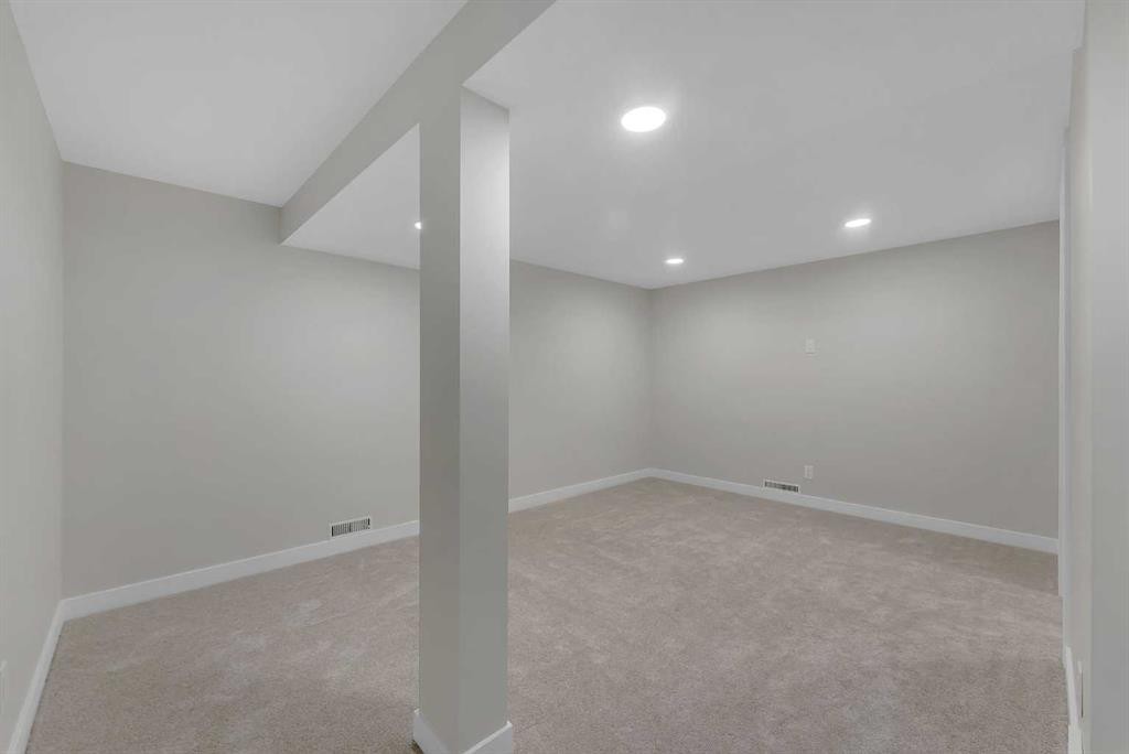 10 Atlanta Crescent Se, Calgary, AB