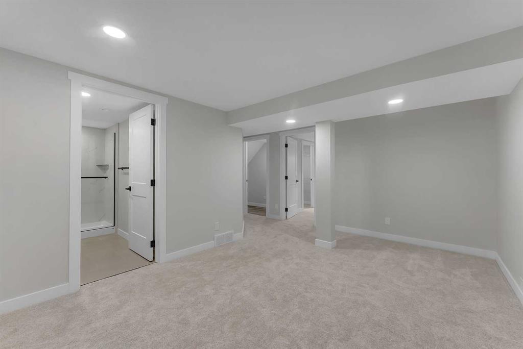 10 Atlanta Crescent Se, Calgary, AB