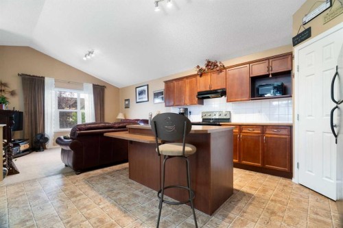 128 Copperstone Grove Se, Calgary, AB 