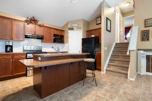 128 Copperstone Grove Se, Calgary, AB 