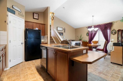 128 Copperstone Grove Se, Calgary, AB 