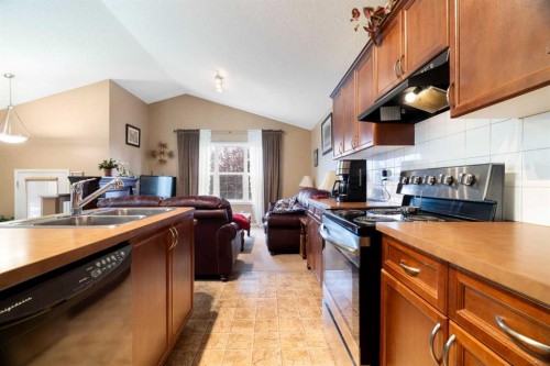 128 Copperstone Grove Se, Calgary, AB 