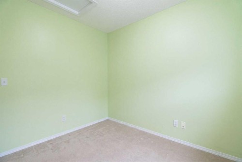 128 Copperstone Grove Se, Calgary, AB 