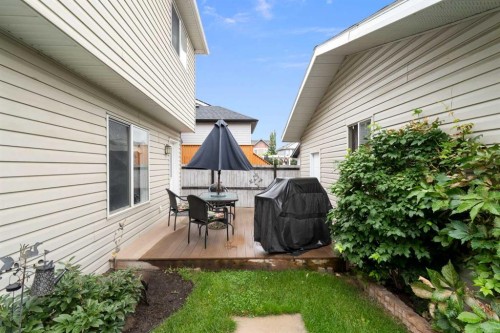 128 Copperstone Grove Se, Calgary, AB 