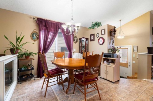 128 Copperstone Grove Se, Calgary, AB 
