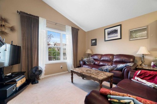128 Copperstone Grove Se, Calgary, AB 