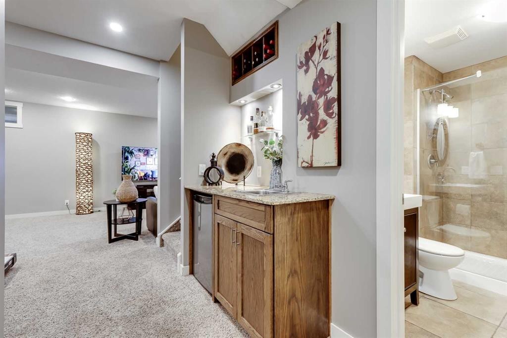 170 Tuscany Ravine Close Nw, Calgary, AB