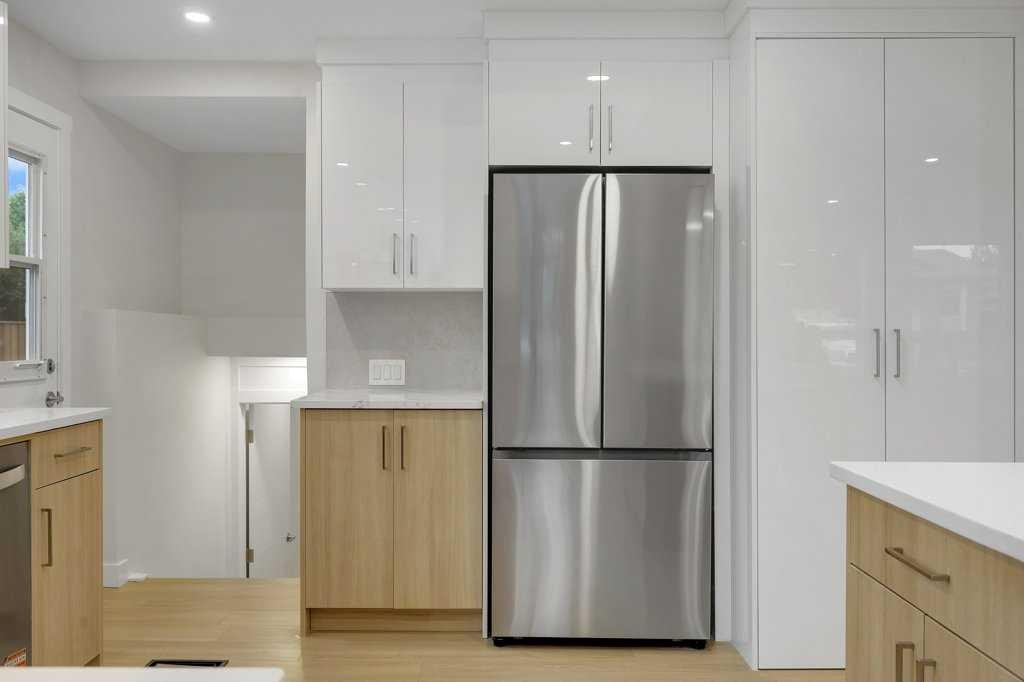 20 Bernard Way Nw, Calgary, AB