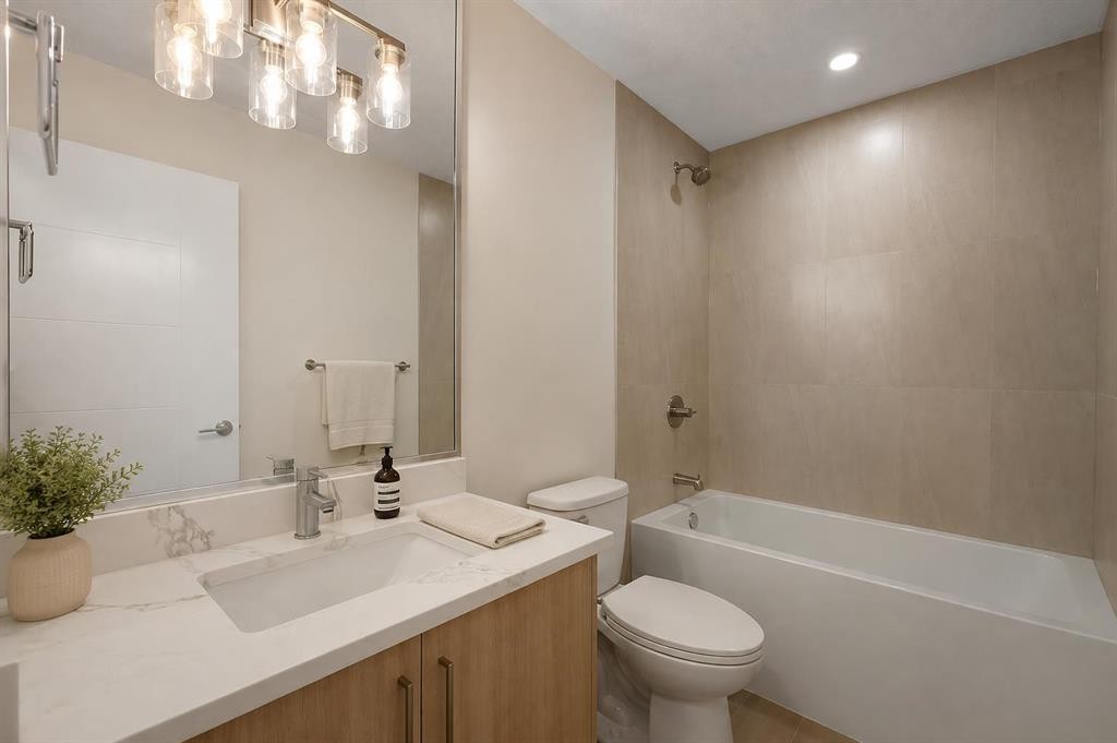 20 Bernard Way Nw, Calgary, AB