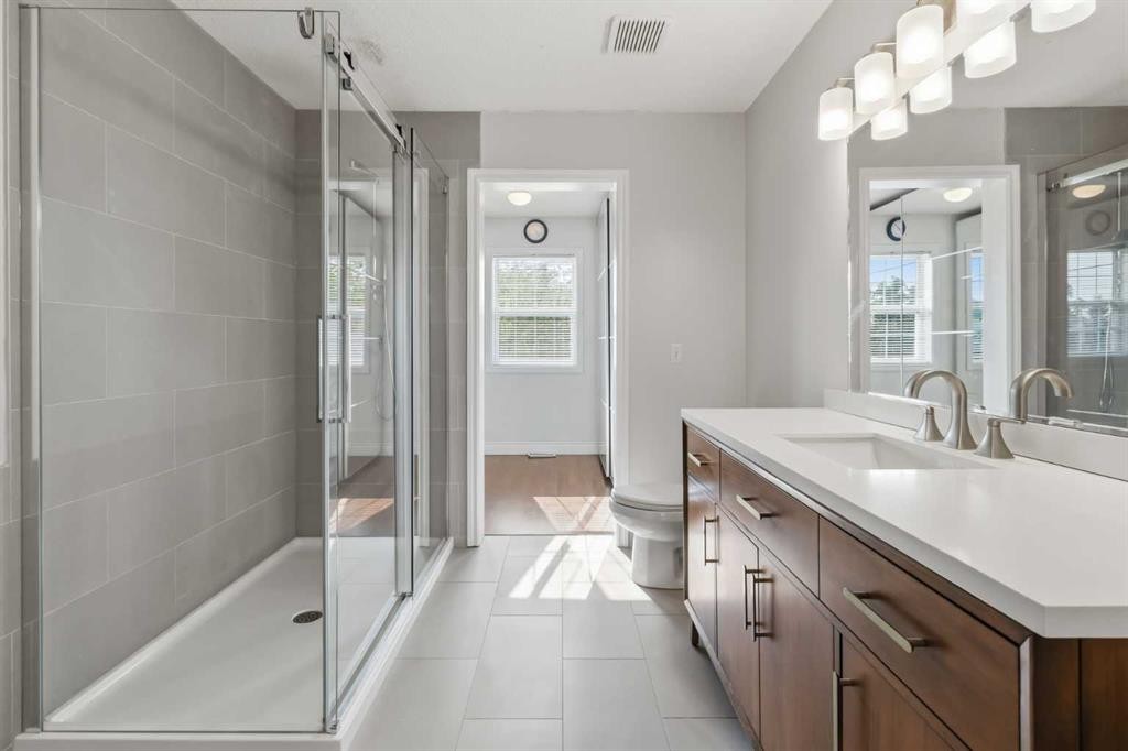 307 Hidden Cove Nw, Calgary, AB