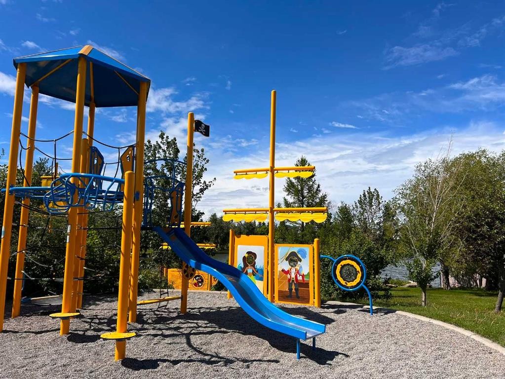 307 Hidden Cove Nw, Calgary, AB