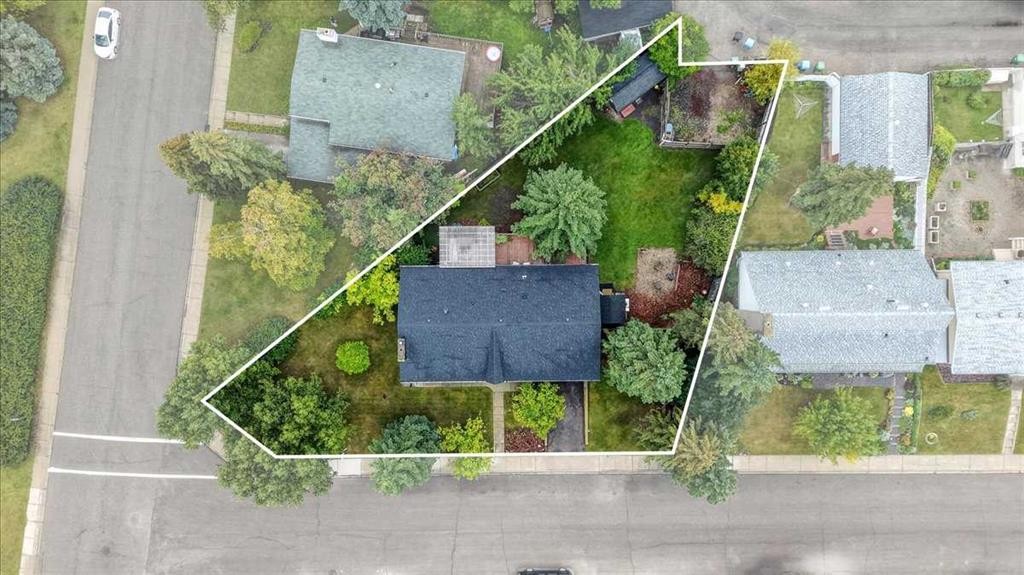1703 107 Avenue Sw, Calgary, AB