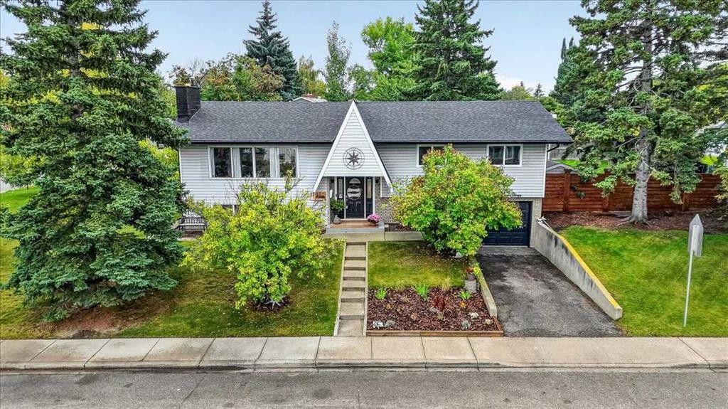 1703 107 Avenue Sw, Calgary, AB