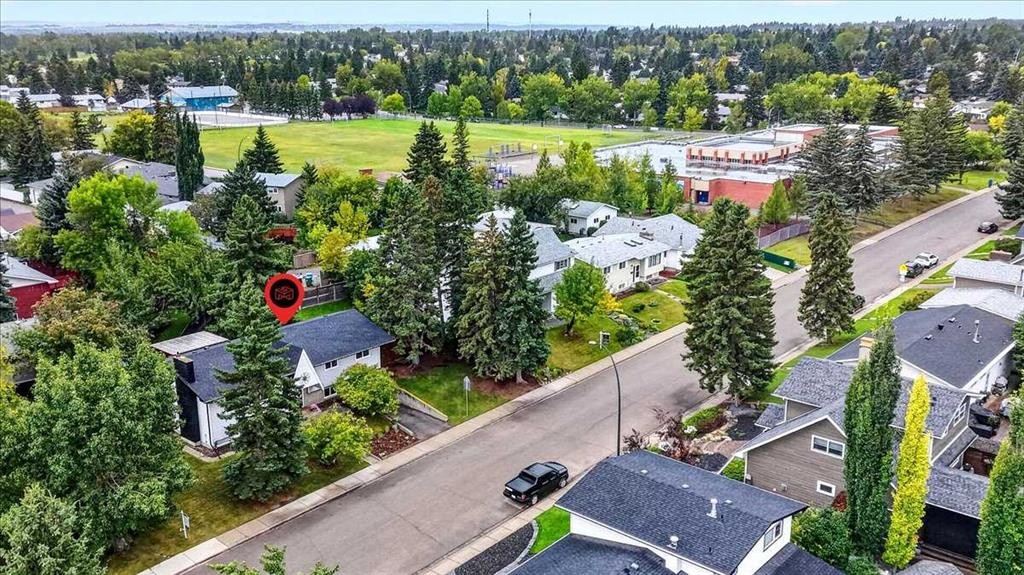 1703 107 Avenue Sw, Calgary, AB