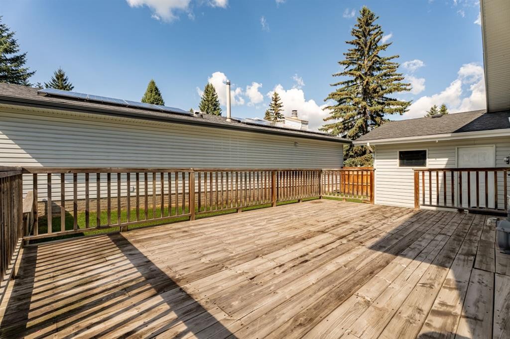 367 Woodridge Place Sw, Calgary, AB