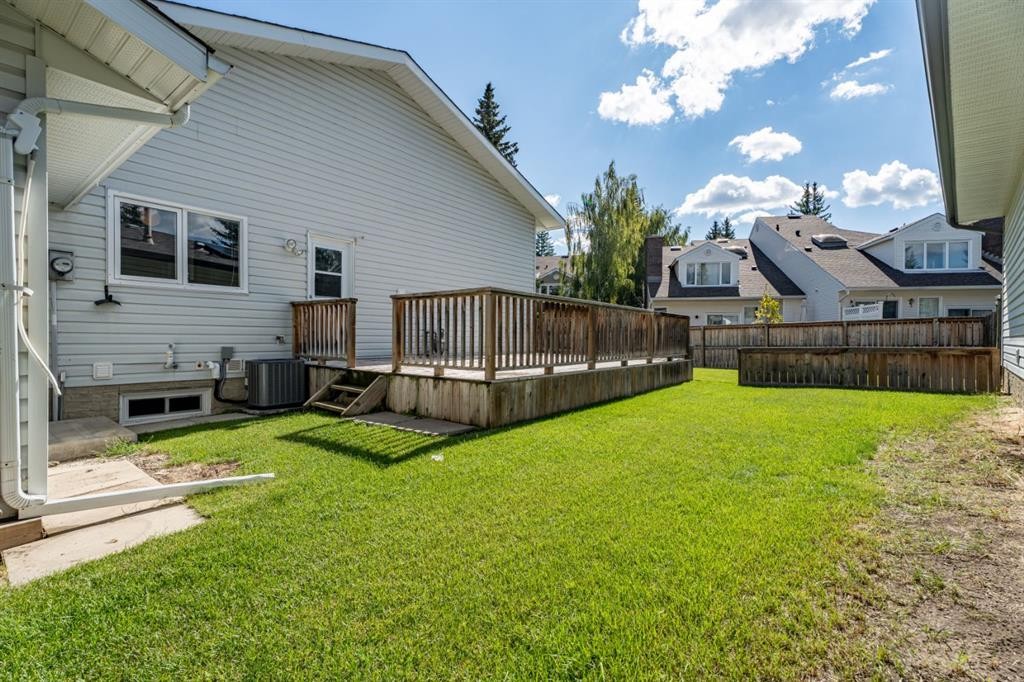 367 Woodridge Place Sw, Calgary, AB