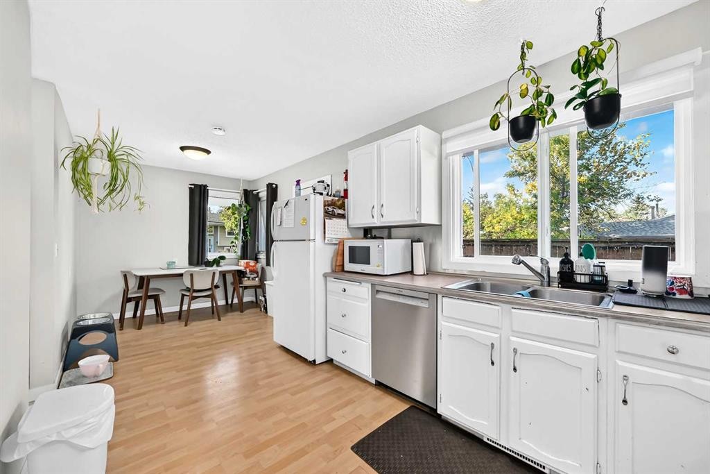 116 Midland Crescent Se, Calgary, AB