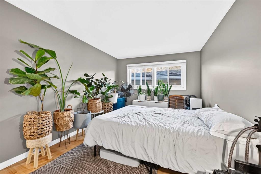 116 Midland Crescent Se, Calgary, AB