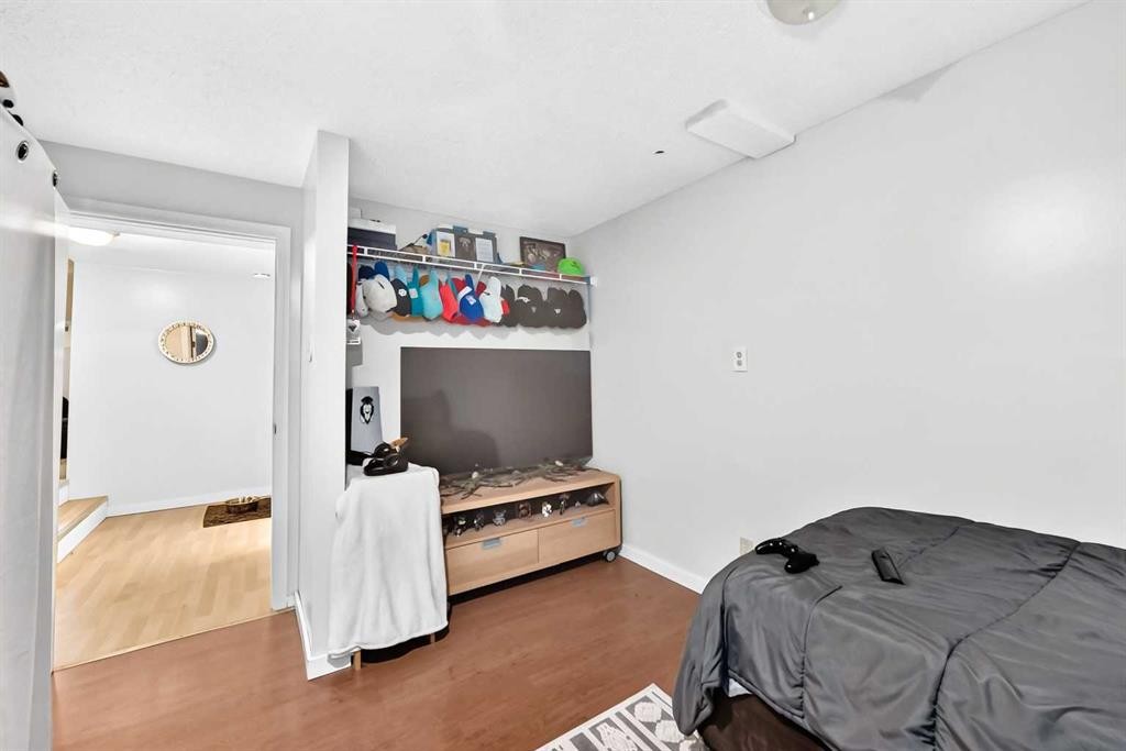 116 Midland Crescent Se, Calgary, AB