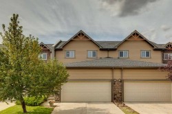 418 Ranch Ridge Meadow Strathmore, AB T1P 0A9