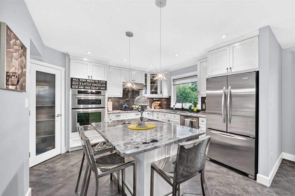 6 Edgedale Way Nw, Calgary, AB