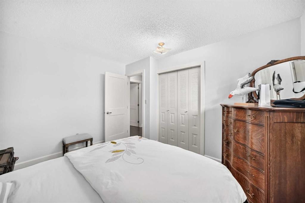 6 Edgedale Way Nw, Calgary, AB