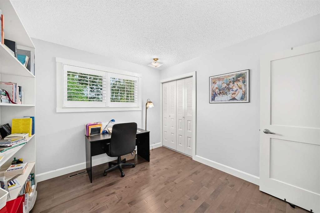 6 Edgedale Way Nw, Calgary, AB