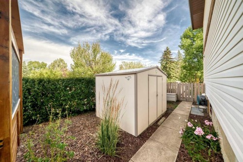 6 Edgedale Way Nw, Calgary, AB 