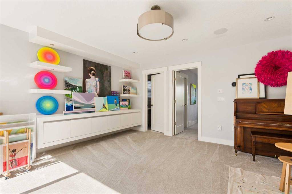 2216 22 Avenue Sw, Calgary, AB