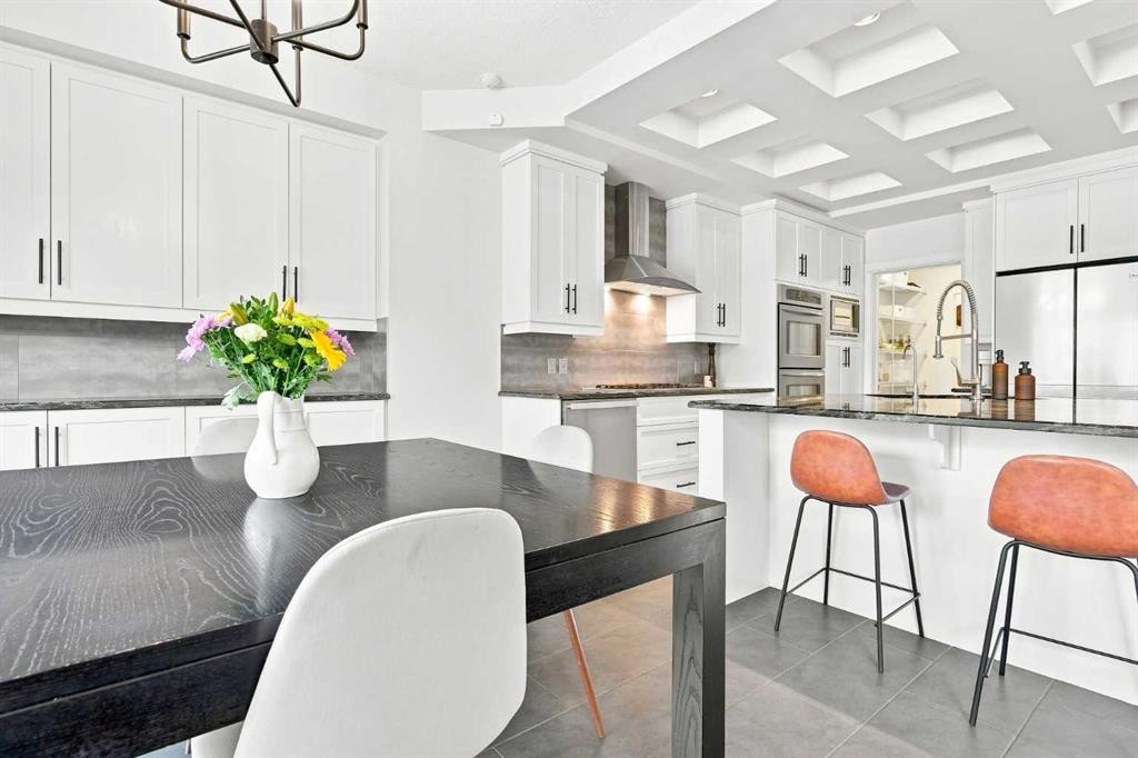 4 Silverado Saddle Court Sw, Calgary, AB