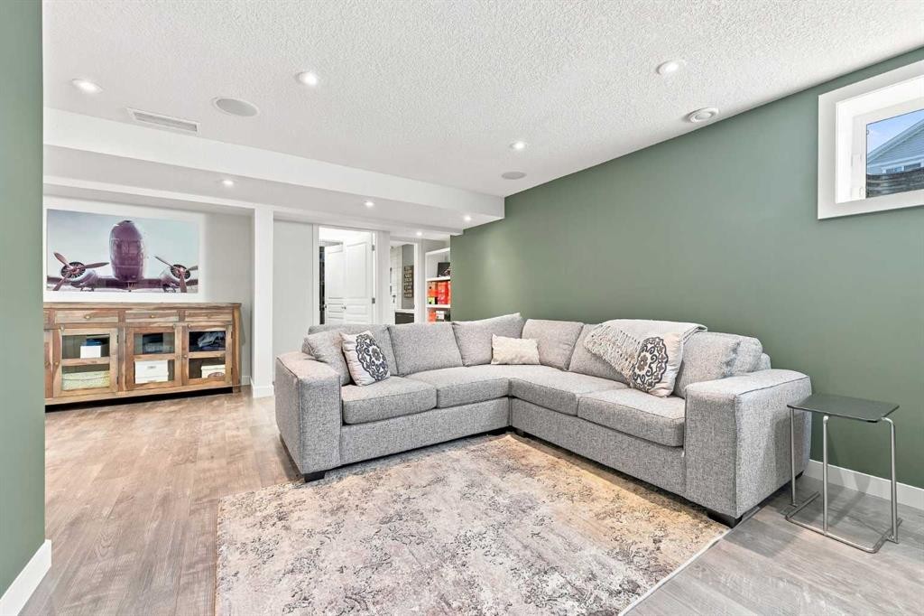4 Silverado Saddle Court Sw, Calgary, AB