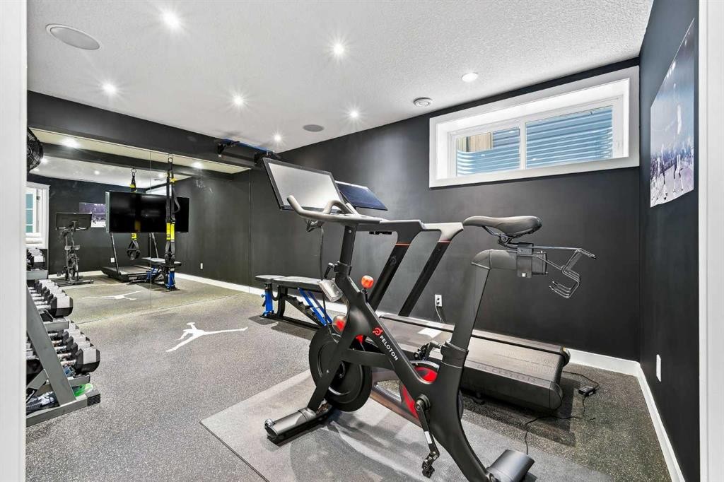 4 Silverado Saddle Court Sw, Calgary, AB