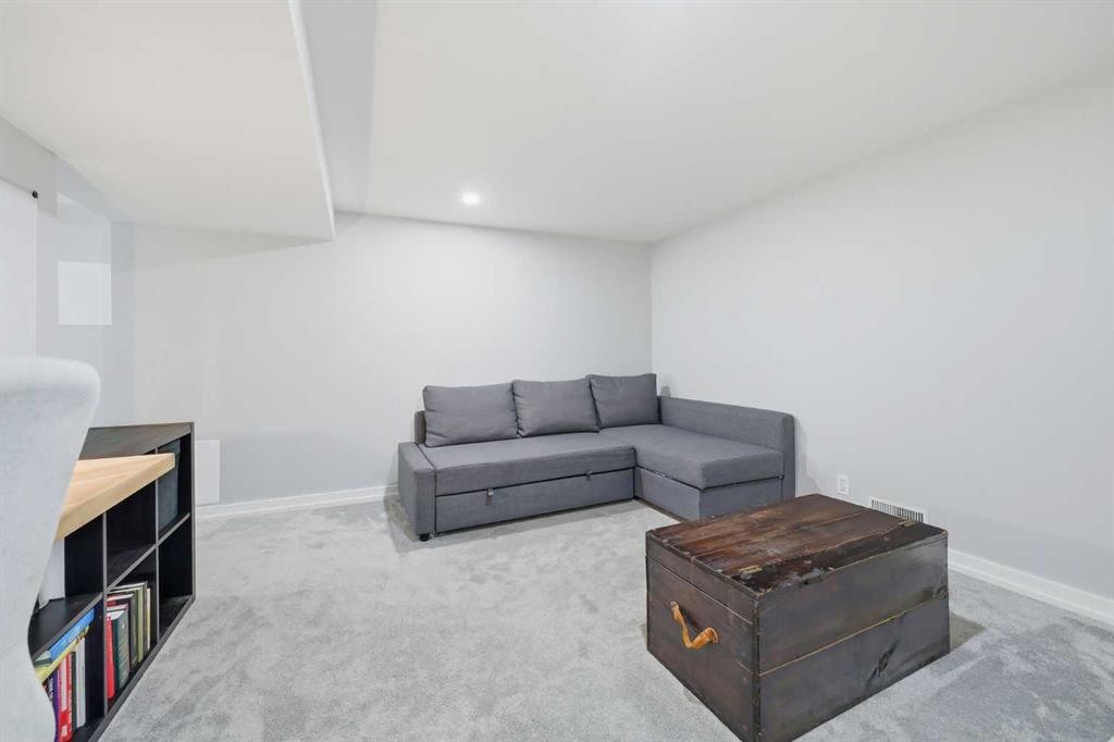 2119 22 Avenue Sw, Calgary, AB