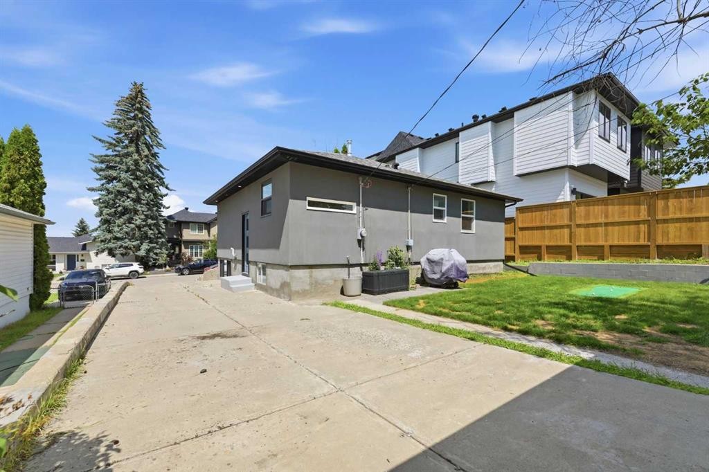 2119 22 Avenue Sw, Calgary, AB