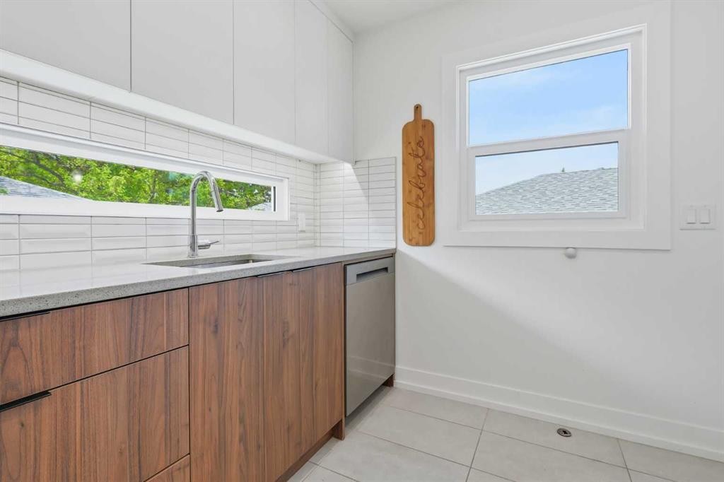 2119 22 Avenue Sw, Calgary, AB